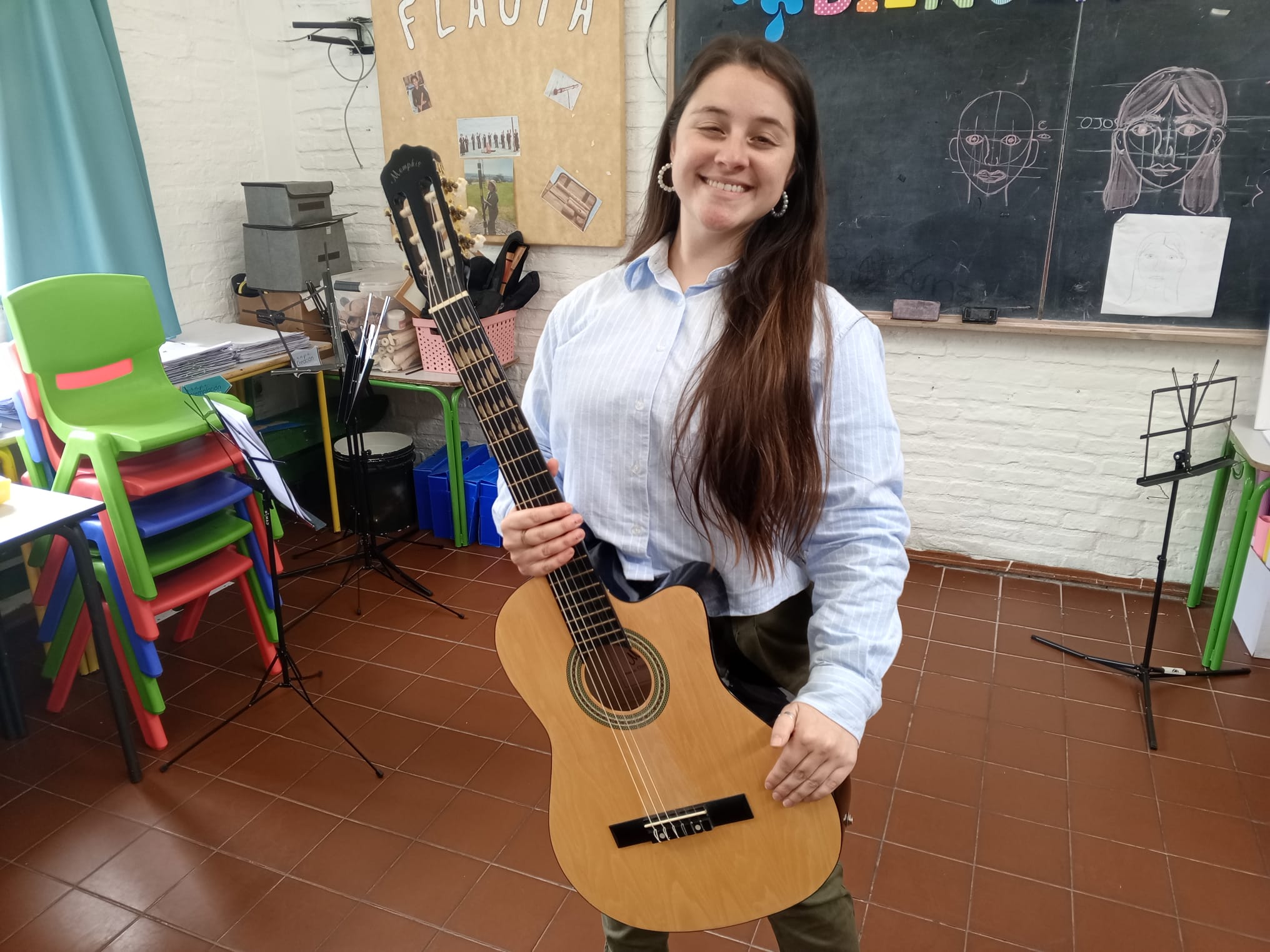La_Escuela_de_Educación_Artística_realizó_un_encuentro_con_las_familias_y_la_participación_de_Lucía_Aramburu_2.jpeg