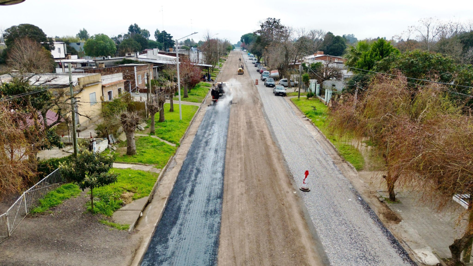 La_Intendencia_trabaja_en_la_recuperación_de_calle_Roger_Ballet.jpeg