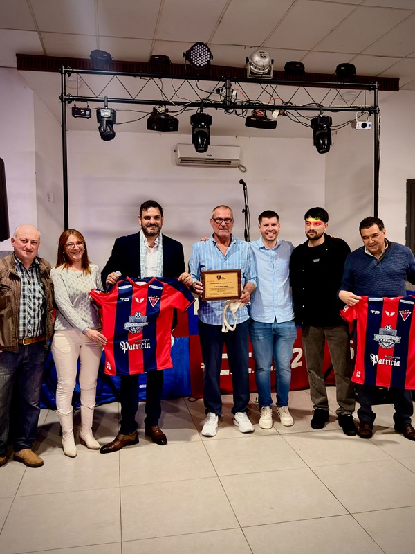 La_Junta_Departamental_rindió_homenaje_al_Club_Atlético_Candil_en_su_70_aniversario.jpg