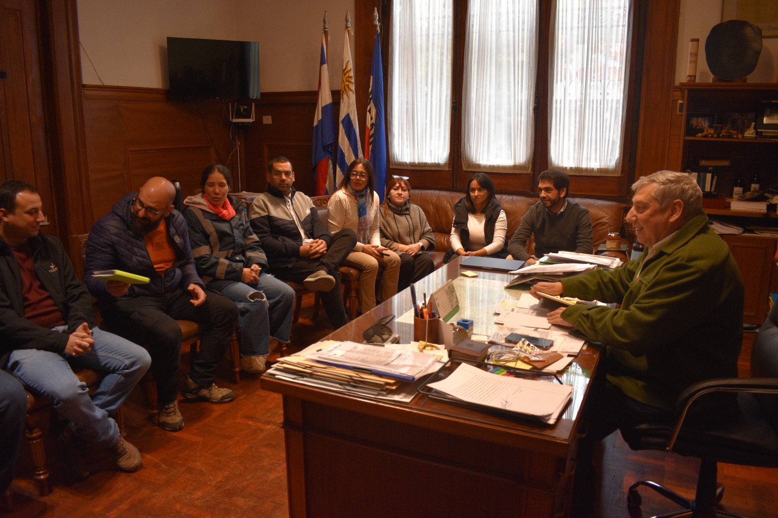 Primera_reunión_entre_el_Ejecutivo_comunal_y_la_nueva_directiva_de_ADEOM_Florida.jpeg