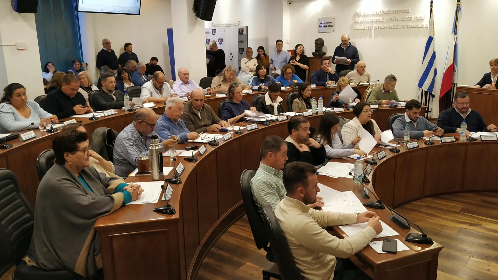 Sesionó_la_Junta_Departamental_con_intercambio_entre_ediles_y_Presidente_por_procedimiento_aplicado_en_Asuntos_Internos.jpeg