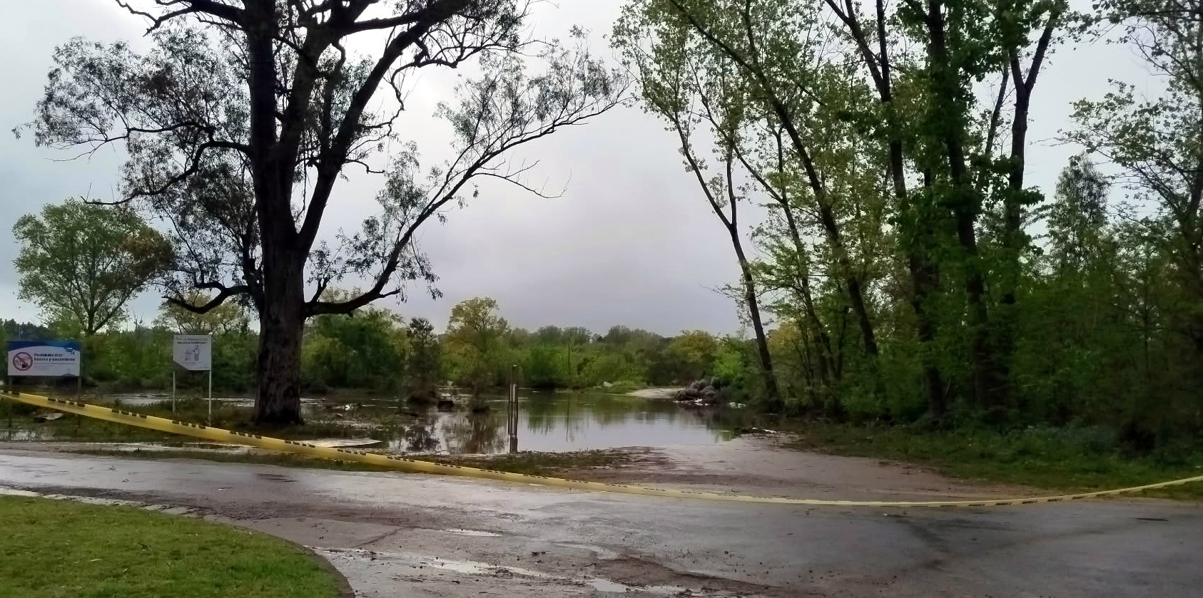 Siete_personas_fueron_evacuadas_en_barrio_San_Cono_por_la_crecida_del_río_Santa_Lucía_Chico.jpeg