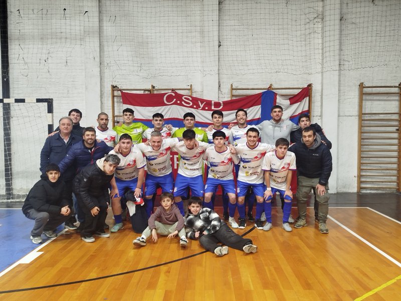 Uruguayo_de_Futsal_Independencia_debutó_con_derrota.jpg